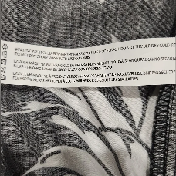 Denim And Flower Ricky Singh Black/White Floral Bomber Jacket. Size S. NWT - Picture 13 of 13